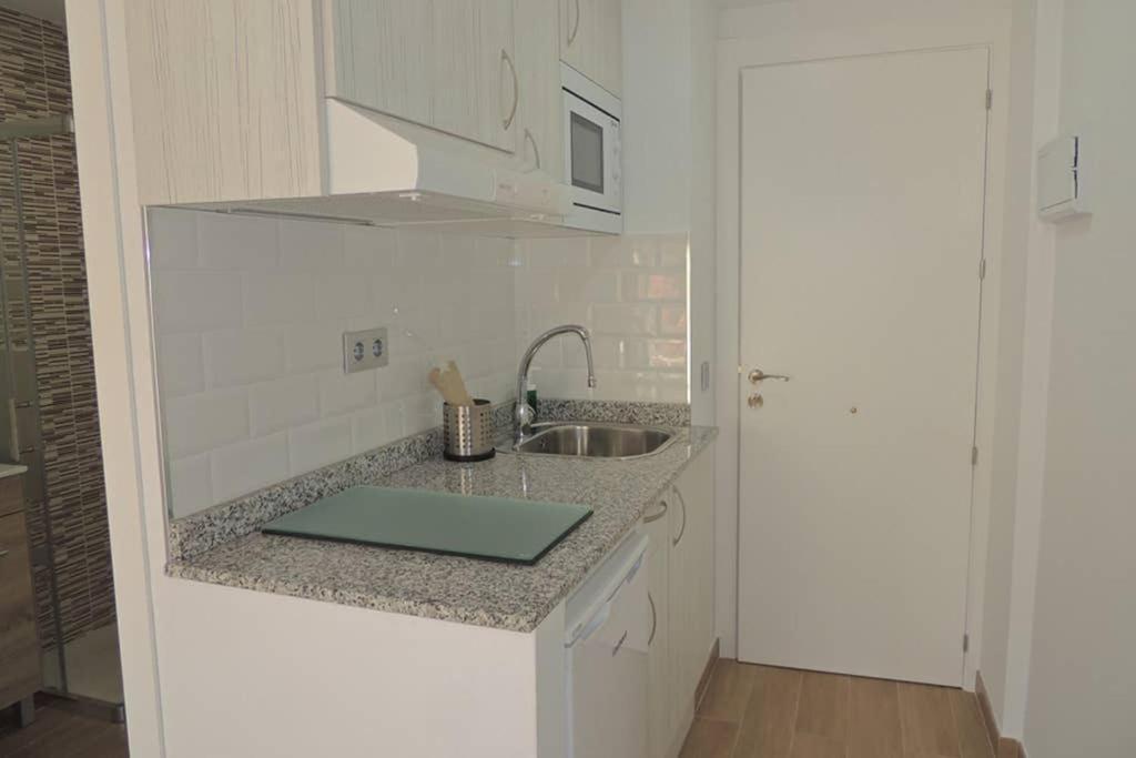 Carihuela Palace Studio 419 Beach - Playa Apartman Torremolinos Kültér fotó
