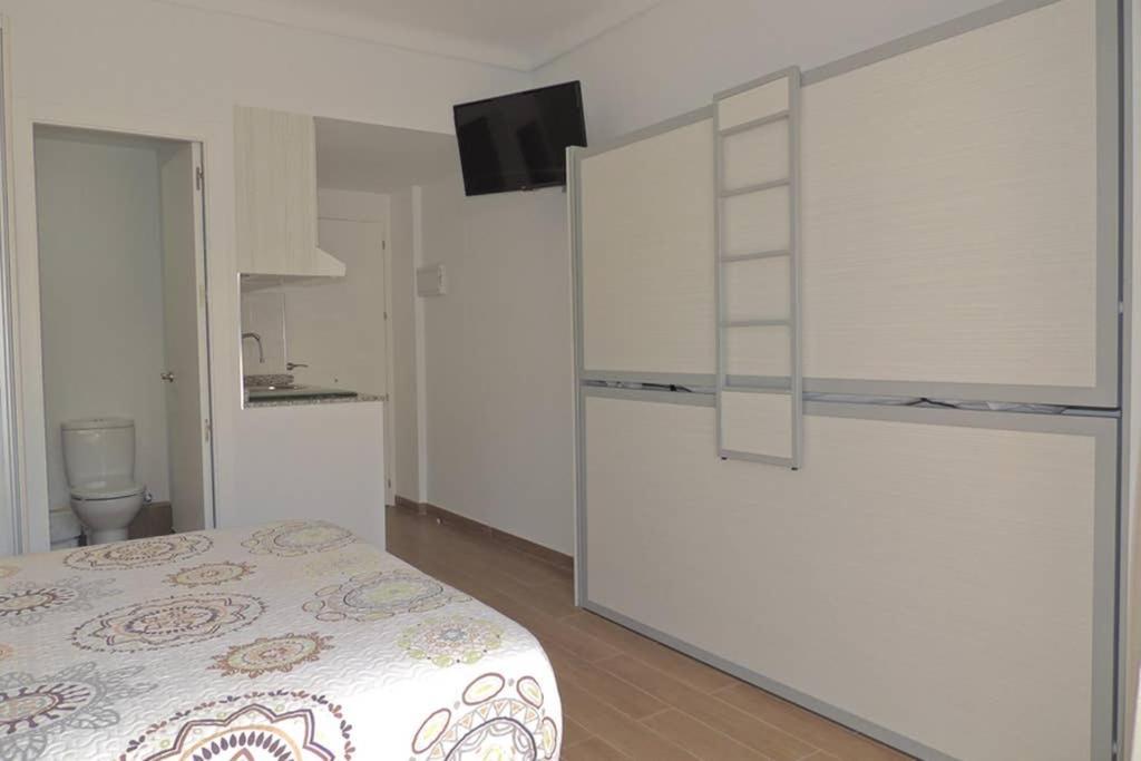 Carihuela Palace Studio 419 Beach - Playa Apartman Torremolinos Kültér fotó